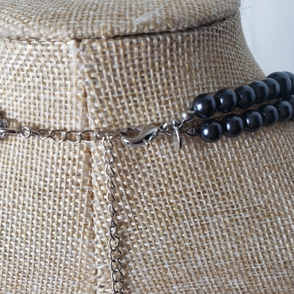RMN Double Strand Black Faux Pearl Necklace - Picture 3 of 5